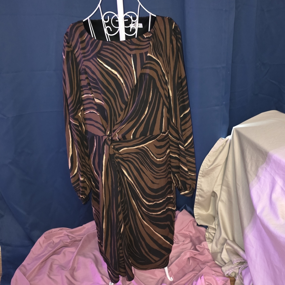 DKNY Women's Brown & Black Abstract Wrap Dress 16